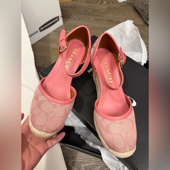 NIB - COACH Raine Espadrille In Signature Jacquard Sandal - size 5 US Pink - Picture 14 of 16
